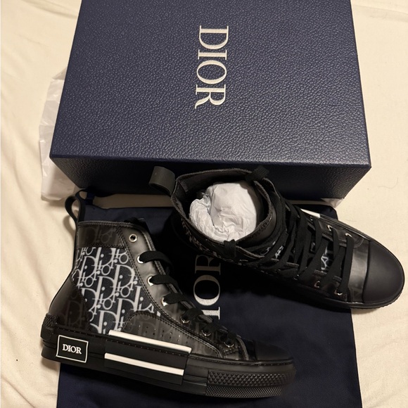 Dior high top sneaker brand new - Picture 1 of 4
